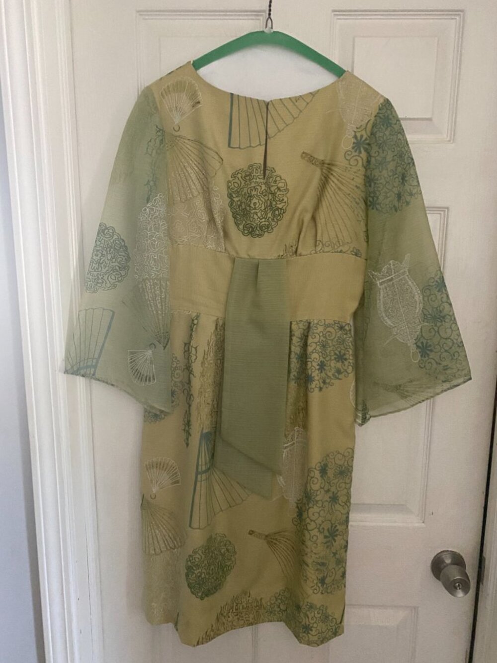 Vintage Alfred Shaheen Dress Hawaii Green Botanical Kimono Sleeves